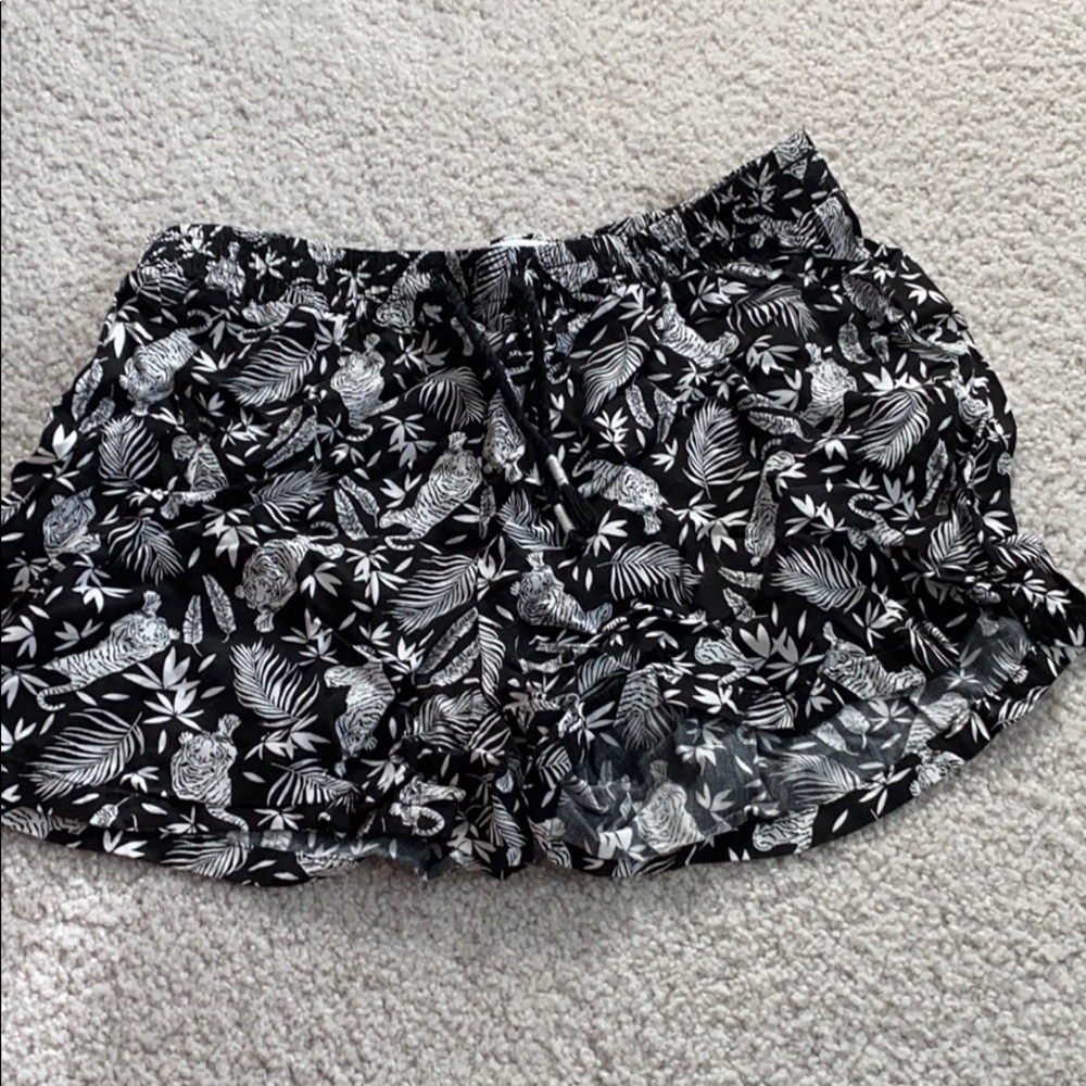 jungle drawstring old navy shorts🐅